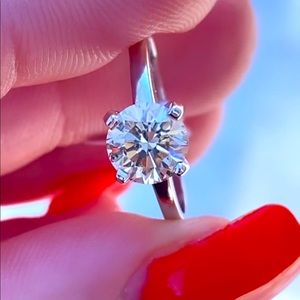 14k 1.10CT Round Brilliant Ring